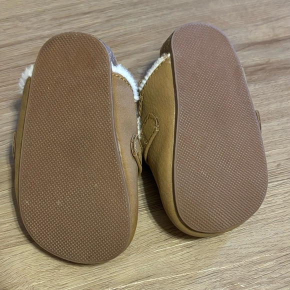 Old Navy NWOT Baby Girl Winter Boot Shoe Bundle Black Tan Size 6-12 months - Picture 11 of 16